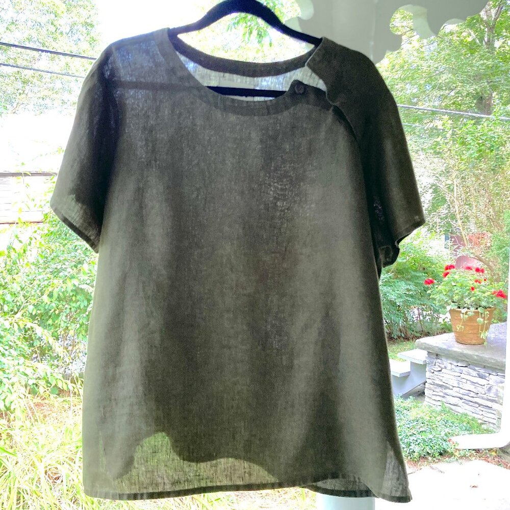 Flax 100% Linen Top With 3-Button Feature - image 1